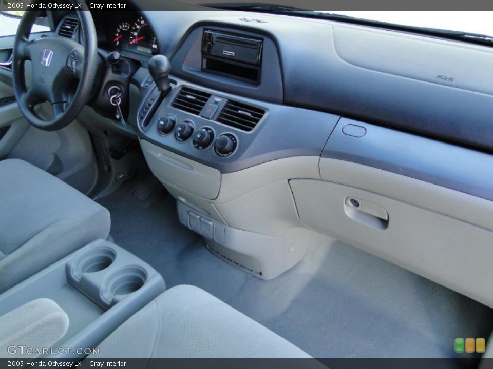 Gray Interior Dashboard for the 2005 Honda Odyssey LX #41271197
