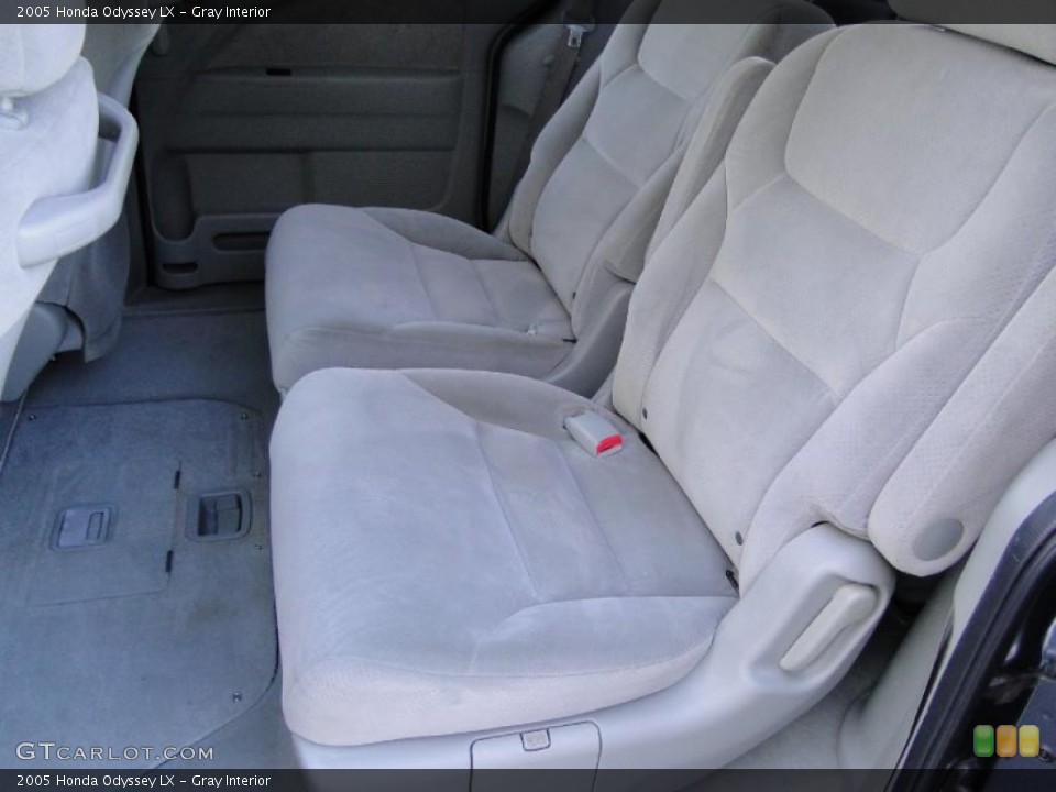 Gray Interior Photo for the 2005 Honda Odyssey LX #41271249
