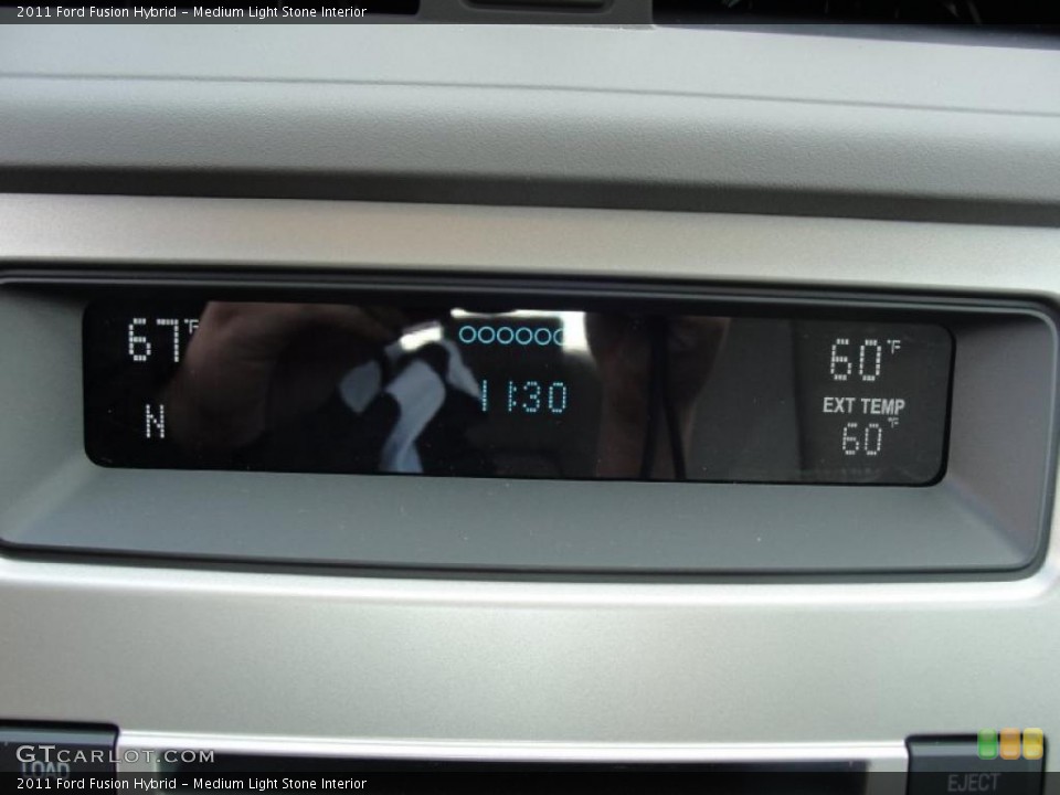 Medium Light Stone Interior Controls for the 2011 Ford Fusion Hybrid #41272533