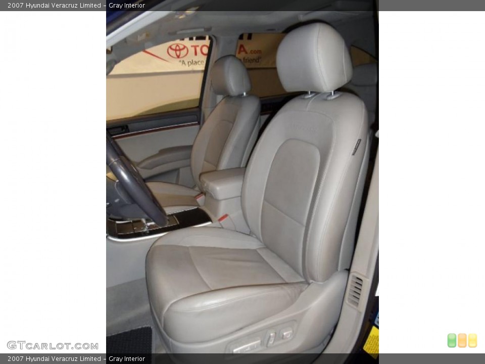 Gray Interior Photo for the 2007 Hyundai Veracruz Limited #41283417