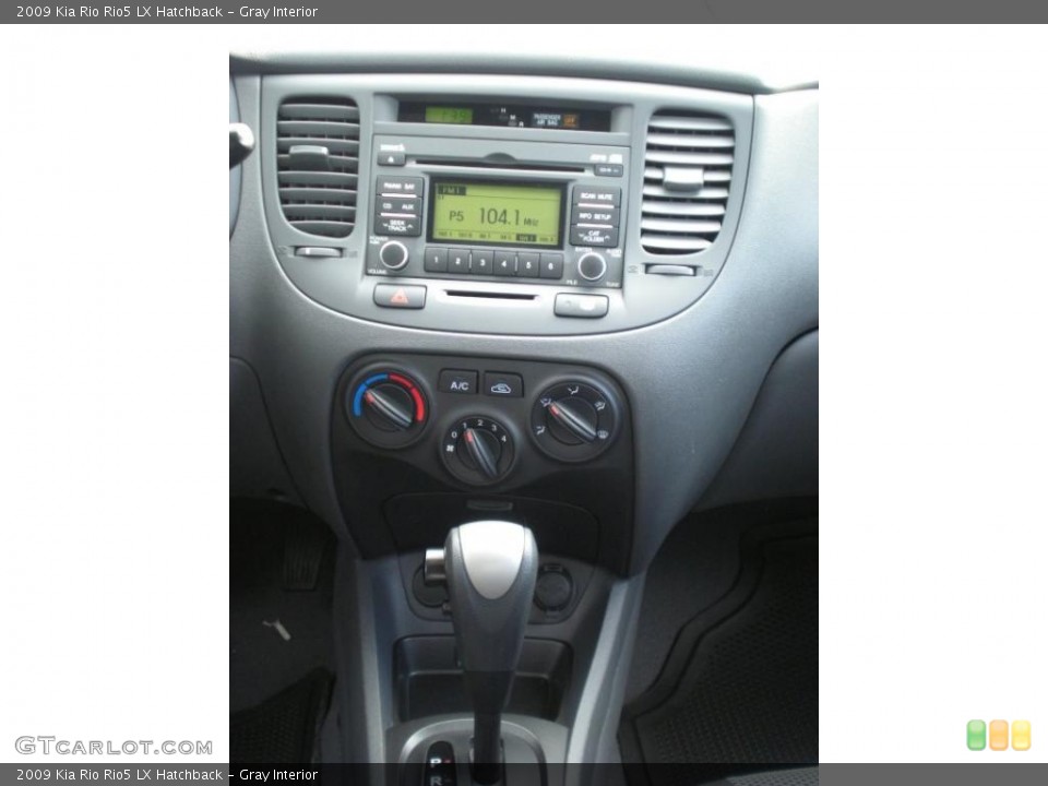 Gray Interior Controls for the 2009 Kia Rio Rio5 LX Hatchback #41287721