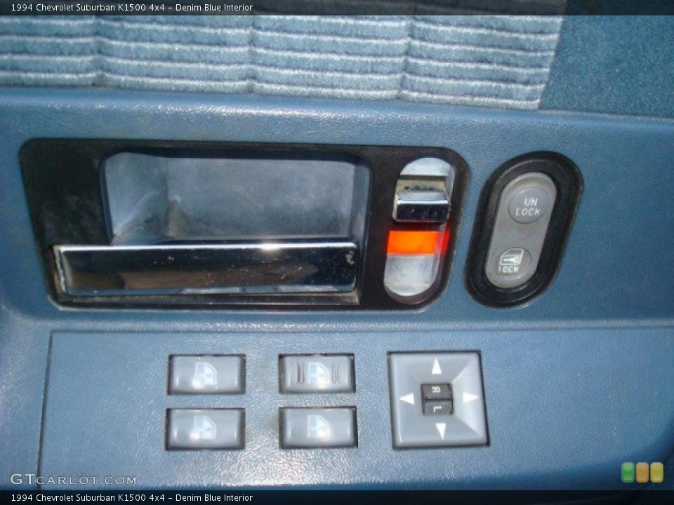 Denim Blue Interior Controls for the 1994 Chevrolet Suburban K1500 4x4 #41288109