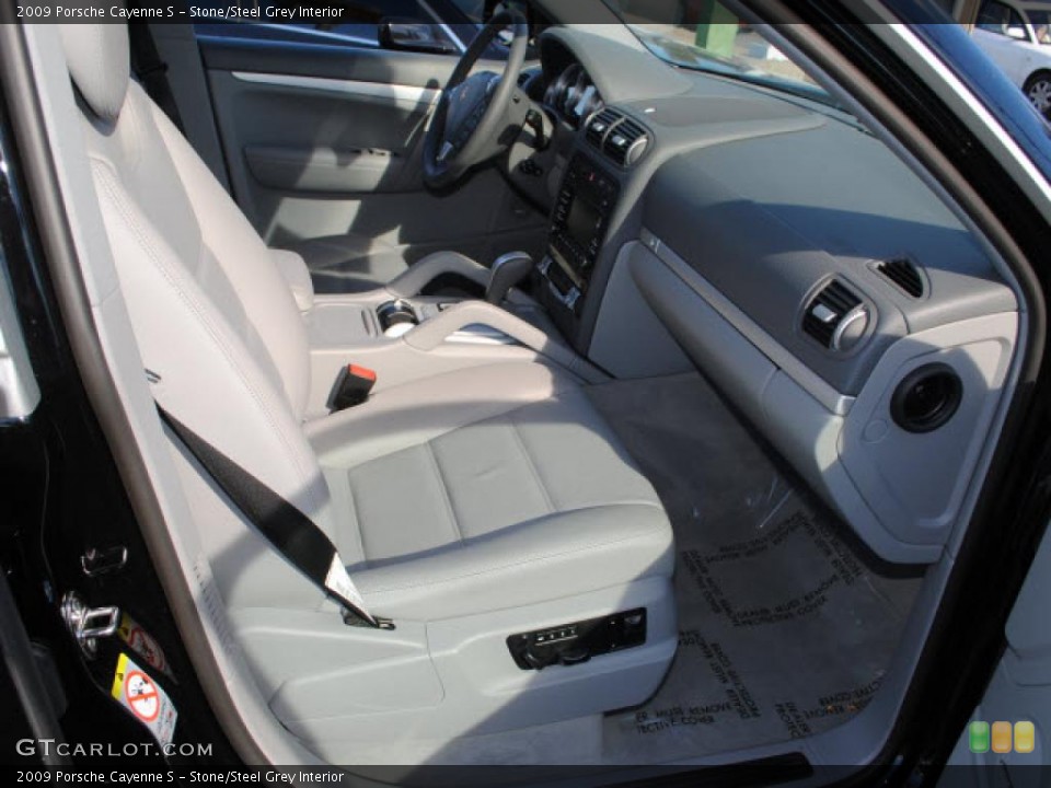 Stone/Steel Grey Interior Photo for the 2009 Porsche Cayenne S #41289477