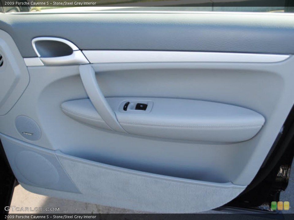 Stone/Steel Grey Interior Door Panel for the 2009 Porsche Cayenne S #41289493