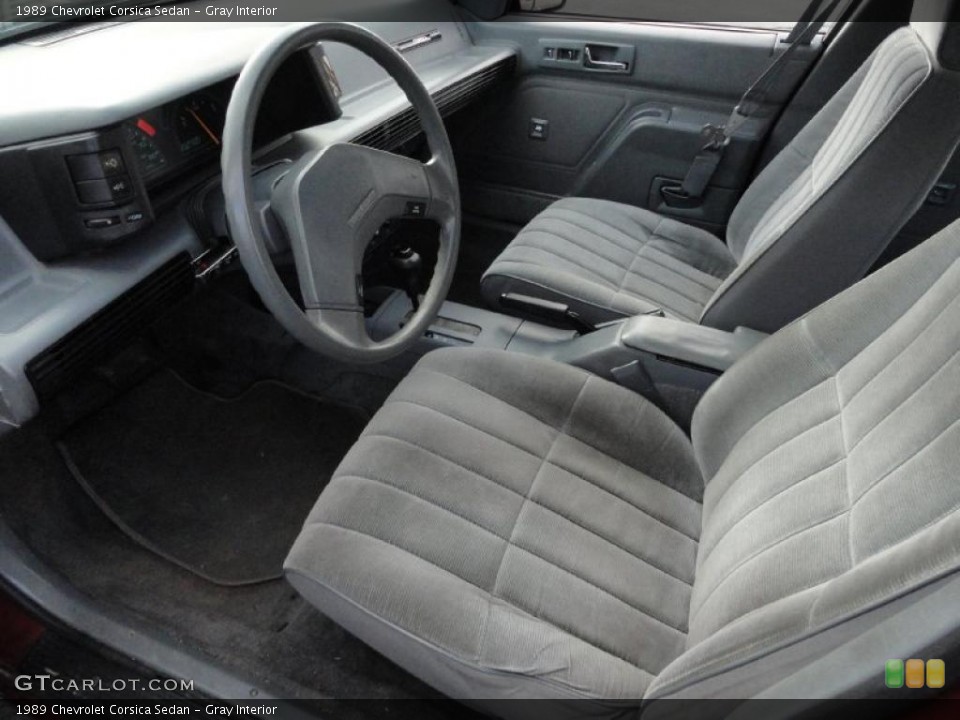 Gray Interior Photo for the 1989 Chevrolet Corsica Sedan #41291077