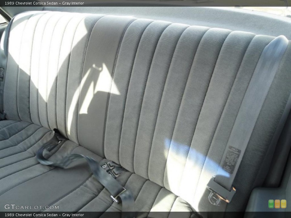 Gray Interior Photo for the 1989 Chevrolet Corsica Sedan #41291153