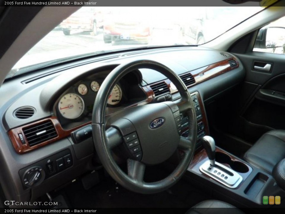 Black Interior Dashboard for the 2005 Ford Five Hundred Limited AWD #41291525