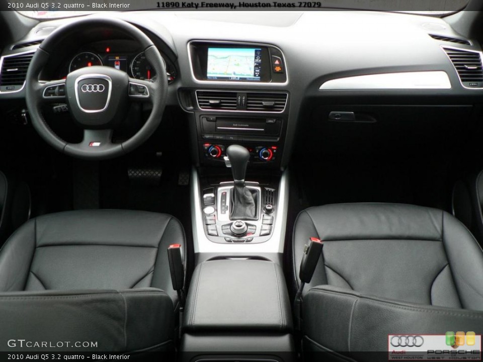 Black Interior Prime Interior for the 2010 Audi Q5 3.2 quattro #41293014