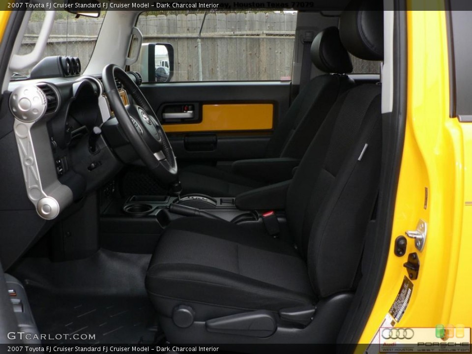 Dark Charcoal Interior Photo for the 2007 Toyota FJ Cruiser  #41293478