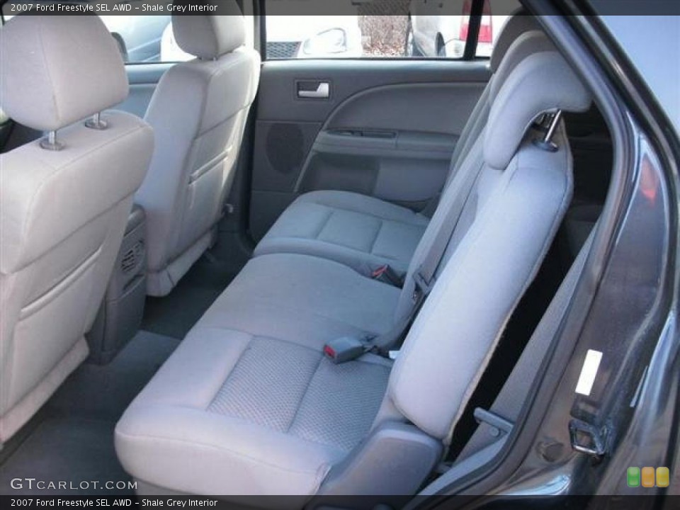 Shale Grey Interior Photo for the 2007 Ford Freestyle SEL AWD #41299415