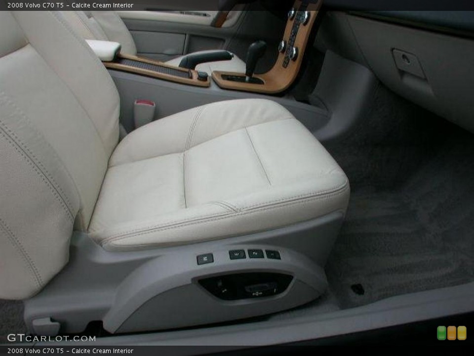 Calcite Cream Interior Photo for the 2008 Volvo C70 T5 #41302376
