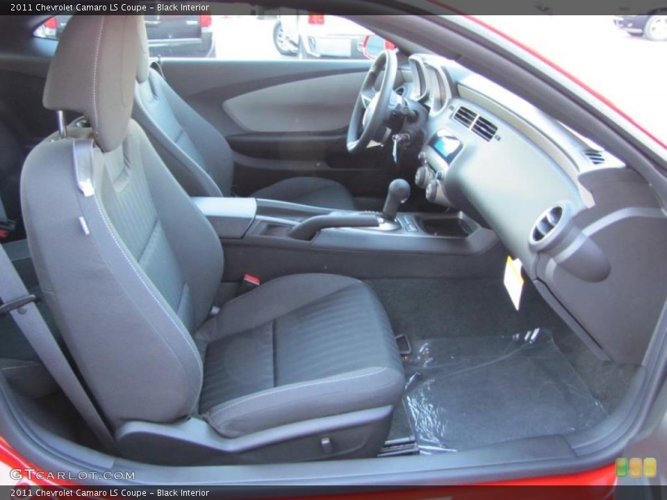 Black Interior Photo for the 2011 Chevrolet Camaro LS Coupe #41303328
