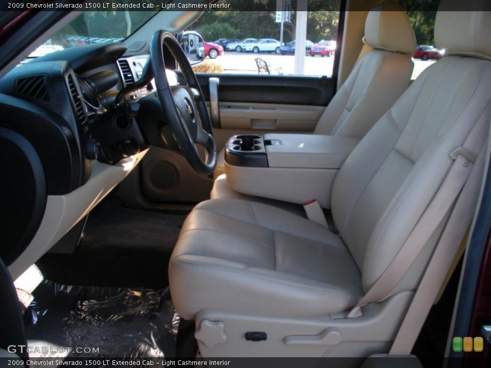 Light Cashmere Interior Photo for the 2009 Chevrolet Silverado 1500 LT Extended Cab #41304048