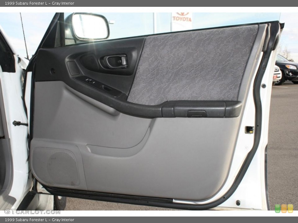 Gray Interior Door Panel for the 1999 Subaru Forester L #41313751