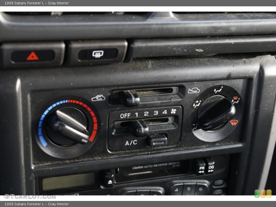 Gray Interior Controls for the 1999 Subaru Forester L #41313803