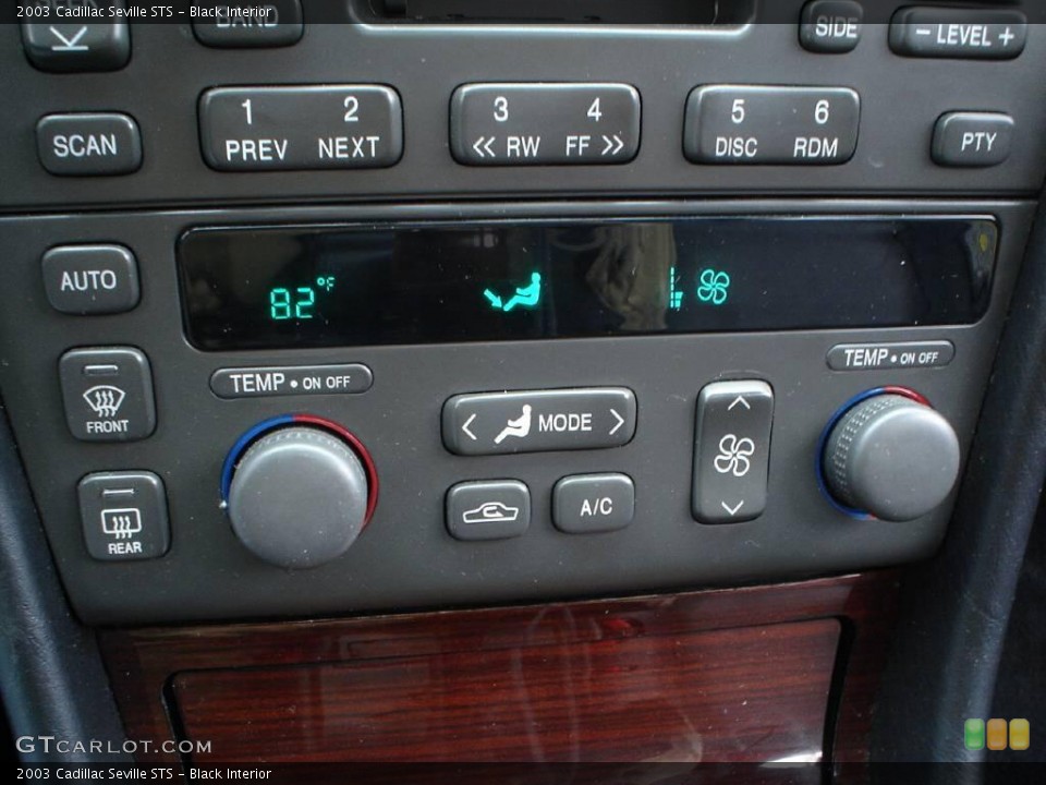 Black Interior Controls for the 2003 Cadillac Seville STS #41317136