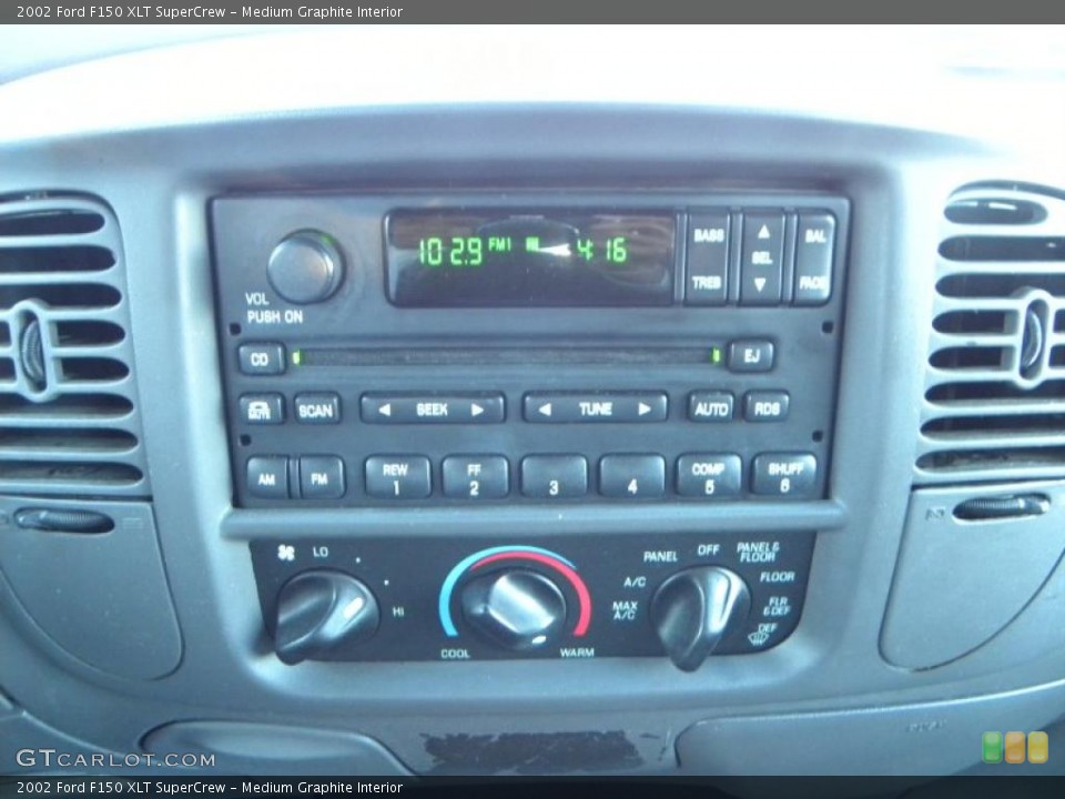 Medium Graphite Interior Controls for the 2002 Ford F150 XLT SuperCrew #41323738