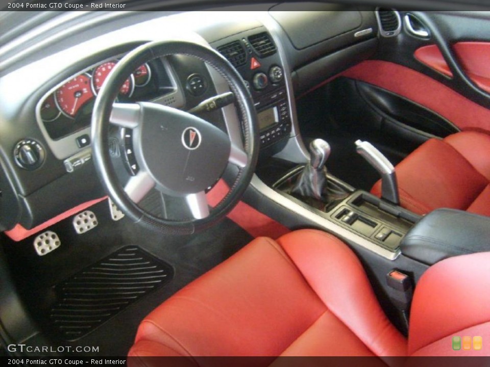 Red Interior Dashboard for the 2004 Pontiac GTO Coupe #41325398