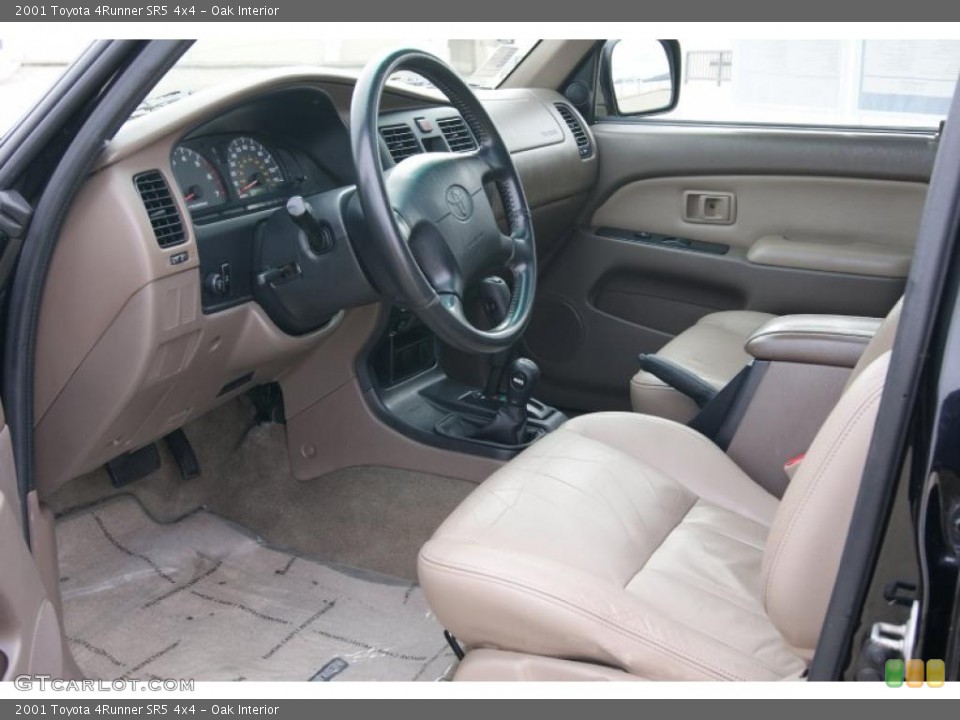 Oak Interior Photo for the 2001 Toyota 4Runner SR5 4x4 #41334331