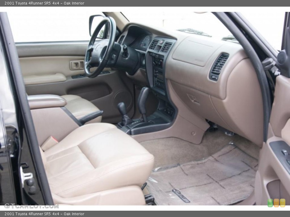 Oak Interior Photo for the 2001 Toyota 4Runner SR5 4x4 #41334347