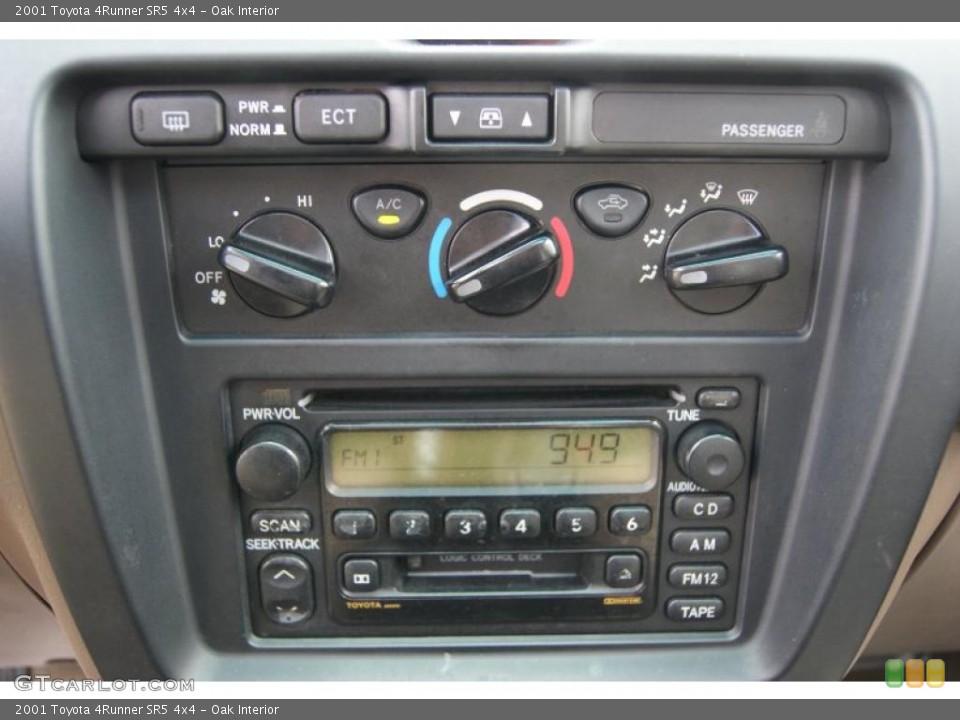 Oak Interior Controls for the 2001 Toyota 4Runner SR5 4x4 #41334443