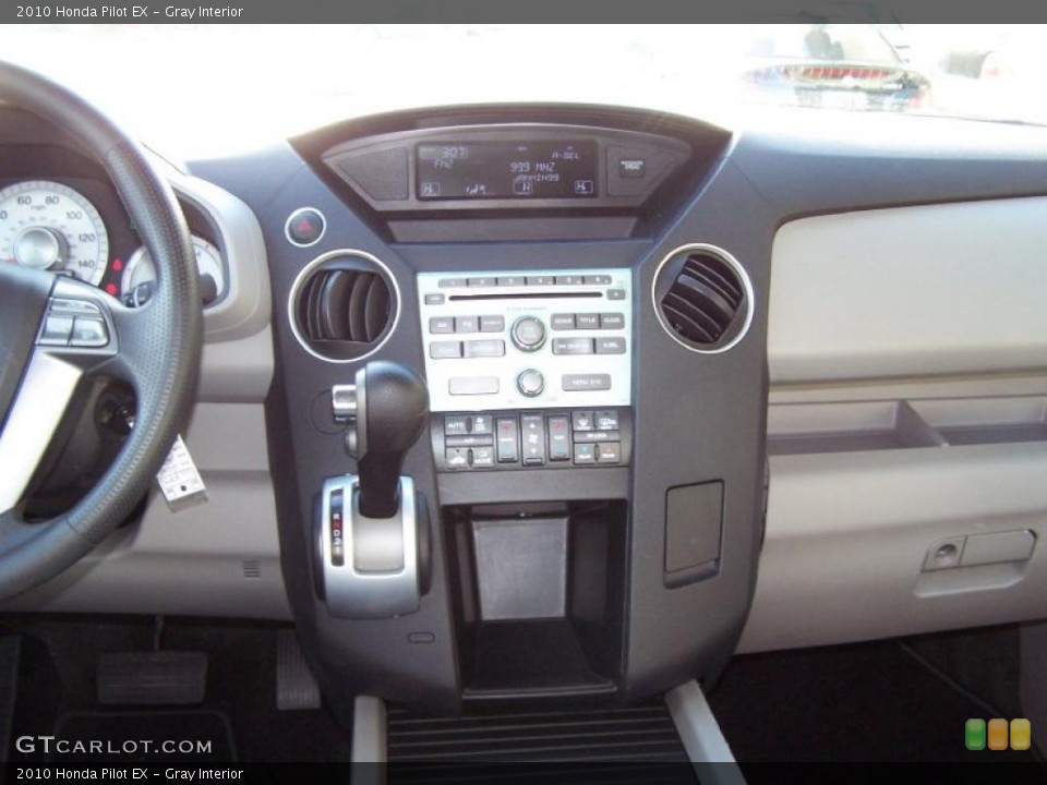 Gray Interior Controls for the 2010 Honda Pilot EX #41334503