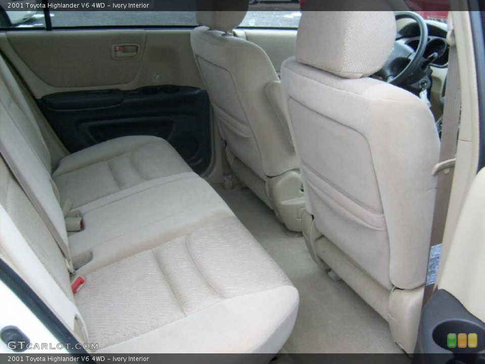Ivory Interior Photo for the 2001 Toyota Highlander V6 4WD #41335275
