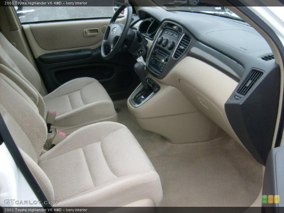 Ivory Interior Photo for the 2001 Toyota Highlander V6 4WD #41335291