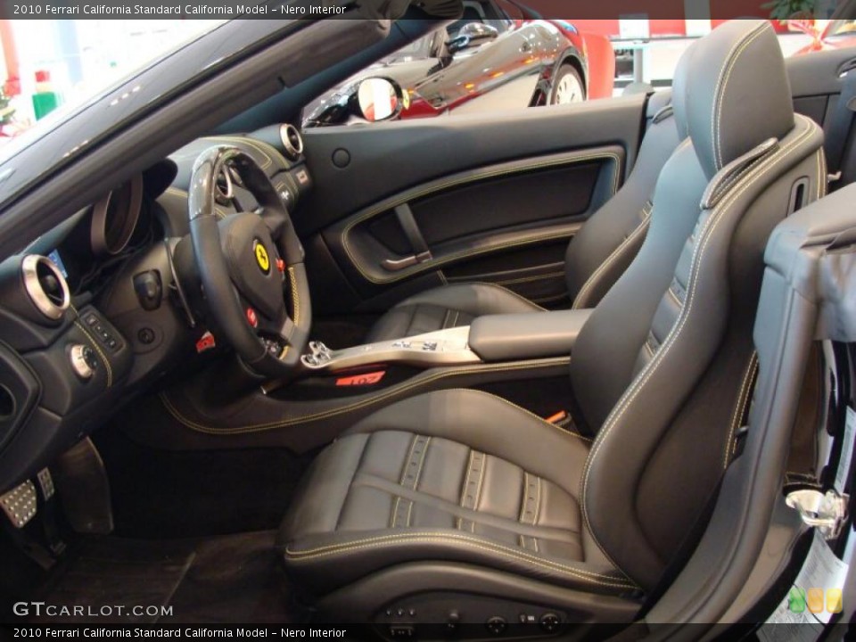 Nero Interior Photo for the 2010 Ferrari California  #41338791
