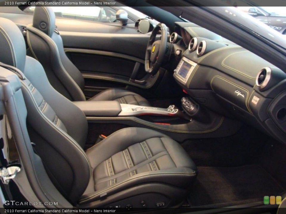 Nero Interior Dashboard for the 2010 Ferrari California  #41338843