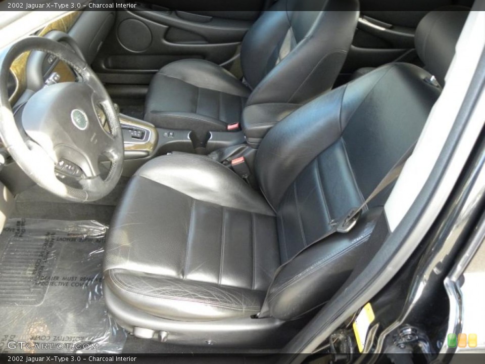 Charcoal Interior Photo for the 2002 Jaguar X-Type 3.0 #41339031