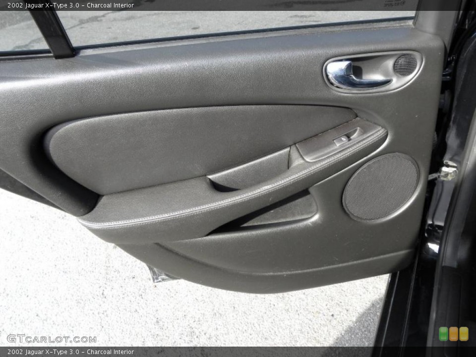 Charcoal Interior Door Panel for the 2002 Jaguar X-Type 3.0 #41339101
