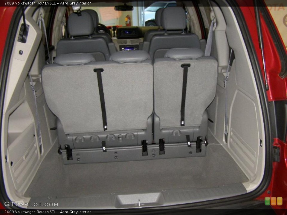 Aero Grey Interior Trunk for the 2009 Volkswagen Routan SEL #41346363