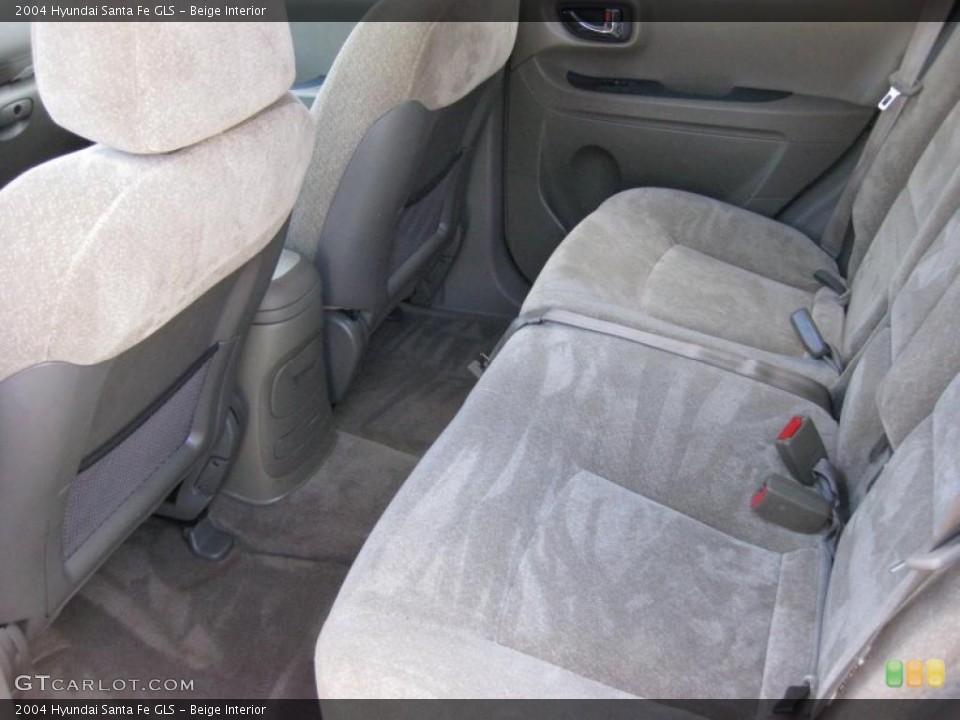 Beige Interior Photo for the 2004 Hyundai Santa Fe GLS #41347831