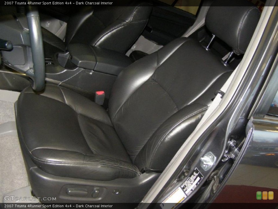 Dark Charcoal Interior Photo for the 2007 Toyota 4Runner Sport Edition 4x4 #41348839