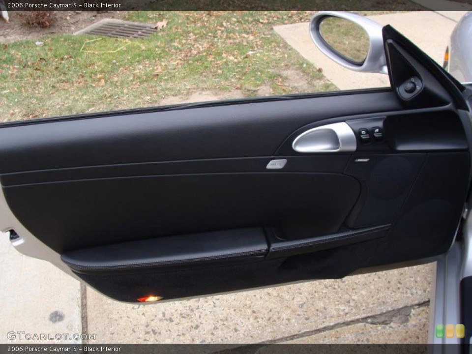 Black Interior Door Panel for the 2006 Porsche Cayman S #41350607