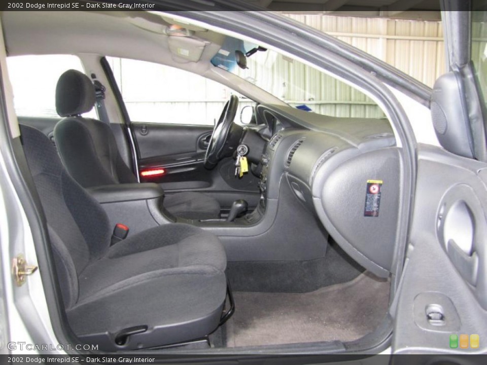 Dark Slate Gray Interior Photo for the 2002 Dodge Intrepid SE #41354739
