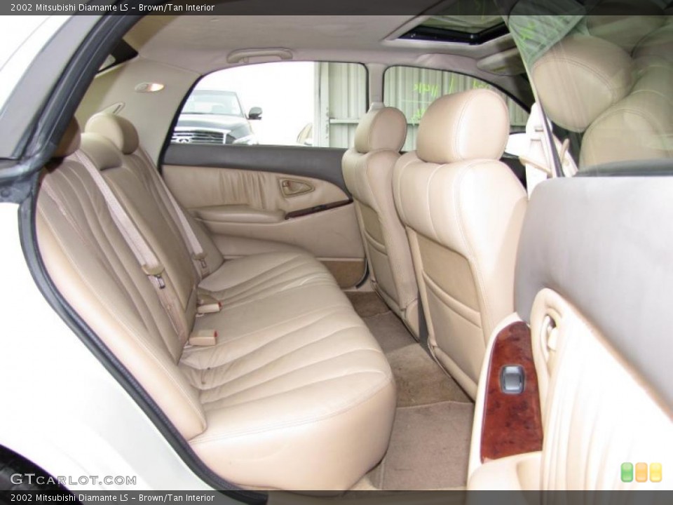 Brown/Tan Interior Photo for the 2002 Mitsubishi Diamante LS #41356327