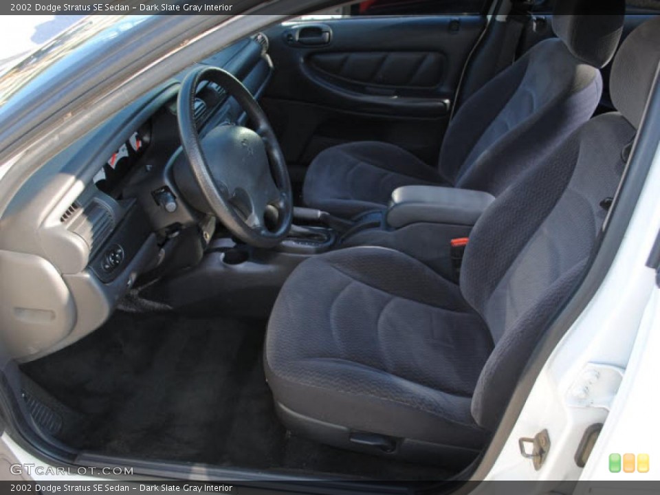 Dark Slate Gray Interior Photo for the 2002 Dodge Stratus SE Sedan #41357239