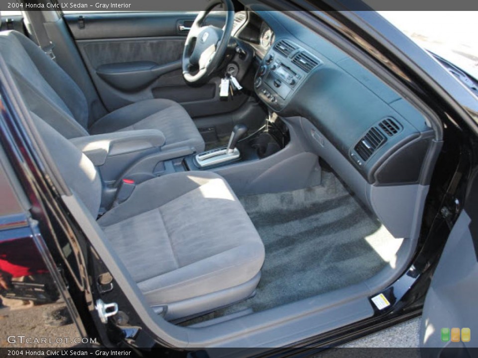 Gray Interior Photo for the 2004 Honda Civic LX Sedan #41358019