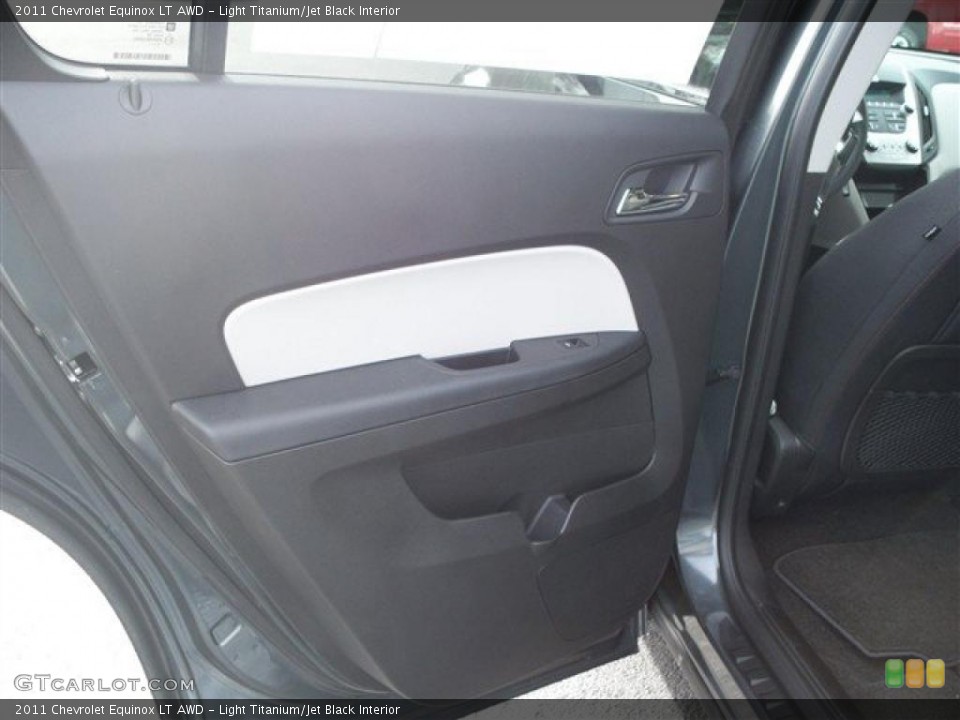 Light Titanium/Jet Black Interior Door Panel for the 2011 Chevrolet Equinox LT AWD #41364615