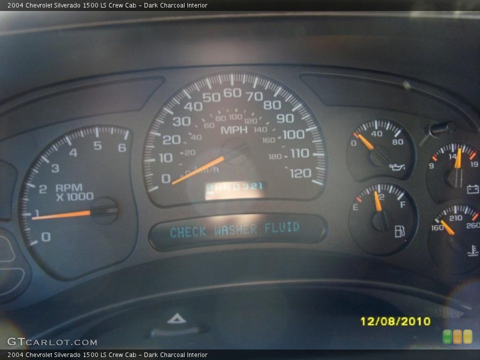Dark Charcoal Interior Gauges for the 2004 Chevrolet Silverado 1500 LS Crew Cab #41365843