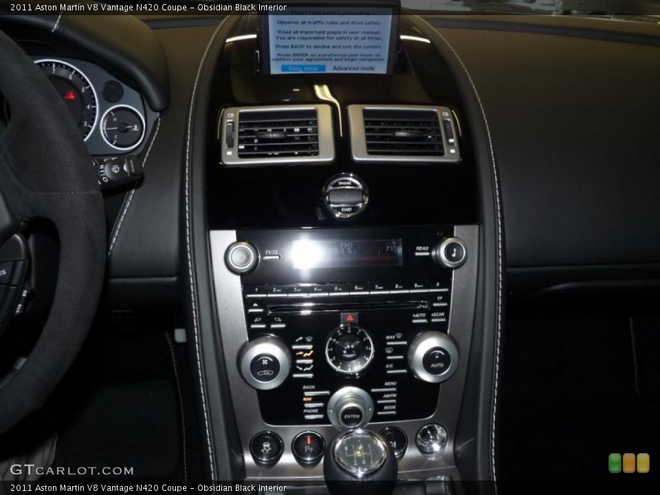 Obsidian Black Interior Controls for the 2011 Aston Martin V8 Vantage N420 Coupe #41371036