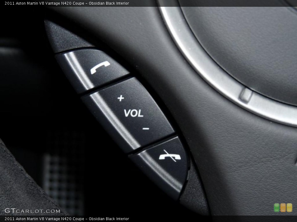 Obsidian Black Interior Controls for the 2011 Aston Martin V8 Vantage N420 Coupe #41371100