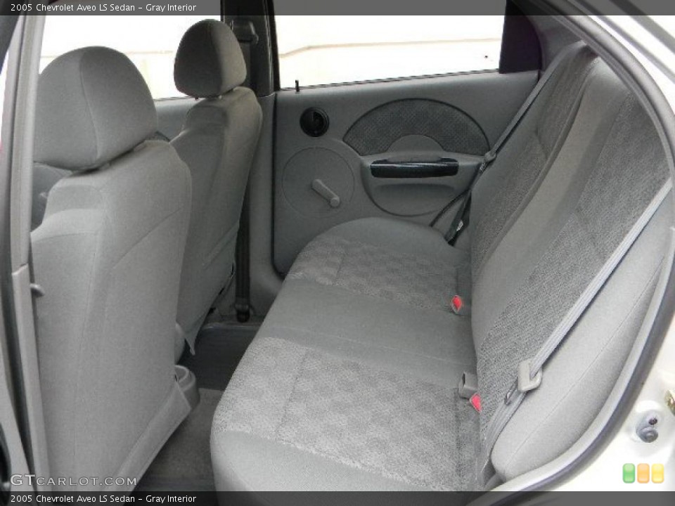 Gray Interior Photo for the 2005 Chevrolet Aveo LS Sedan #41371912