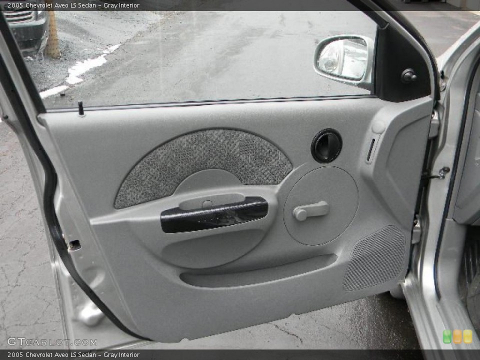 Gray Interior Door Panel for the 2005 Chevrolet Aveo LS Sedan #41371920