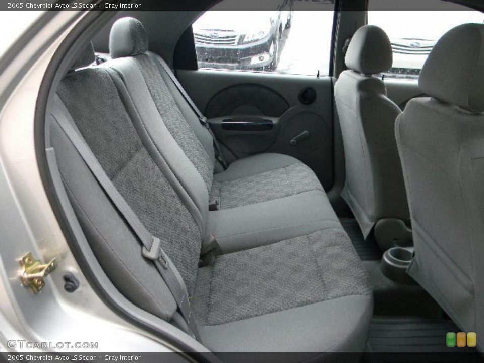 Gray Interior Photo for the 2005 Chevrolet Aveo LS Sedan #41371960