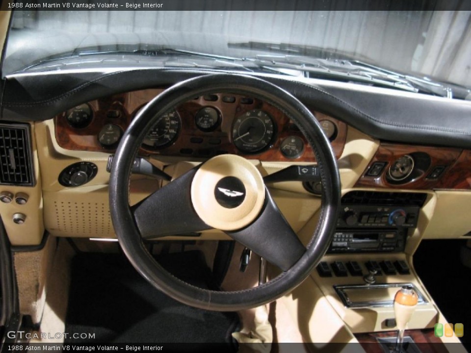 Beige Interior Steering Wheel for the 1988 Aston Martin V8 Vantage Volante #4137390