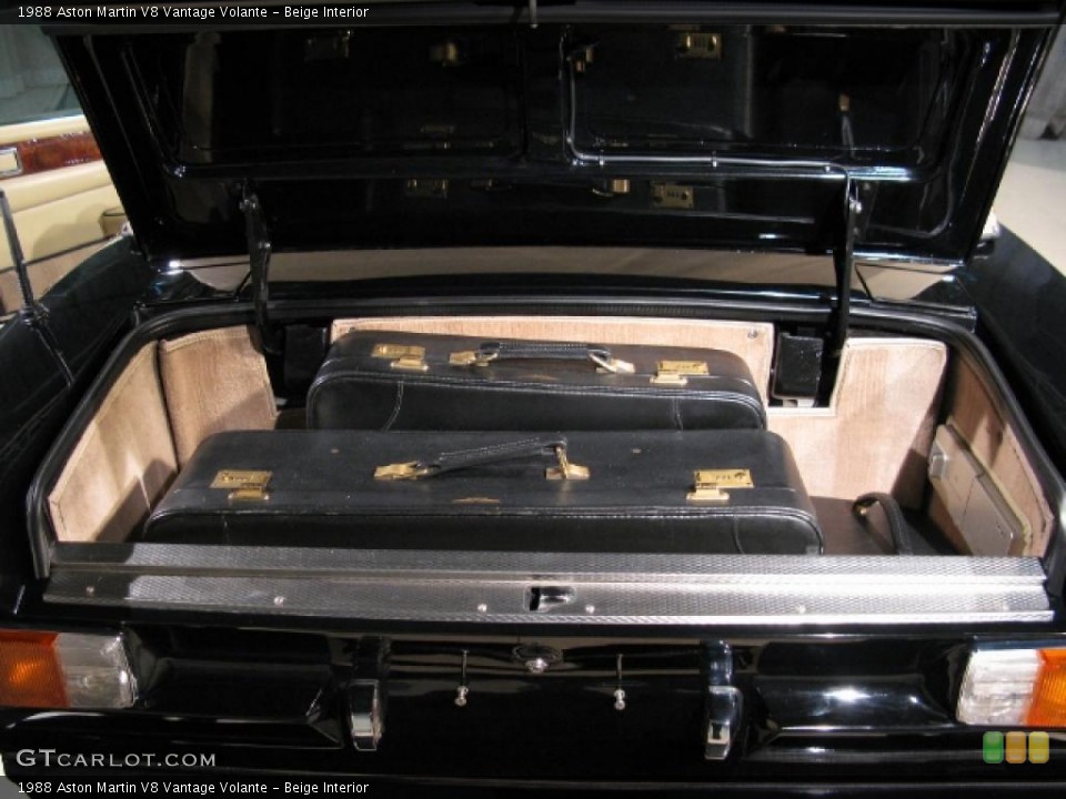 Beige Interior Trunk for the 1988 Aston Martin V8 Vantage Volante #4137440