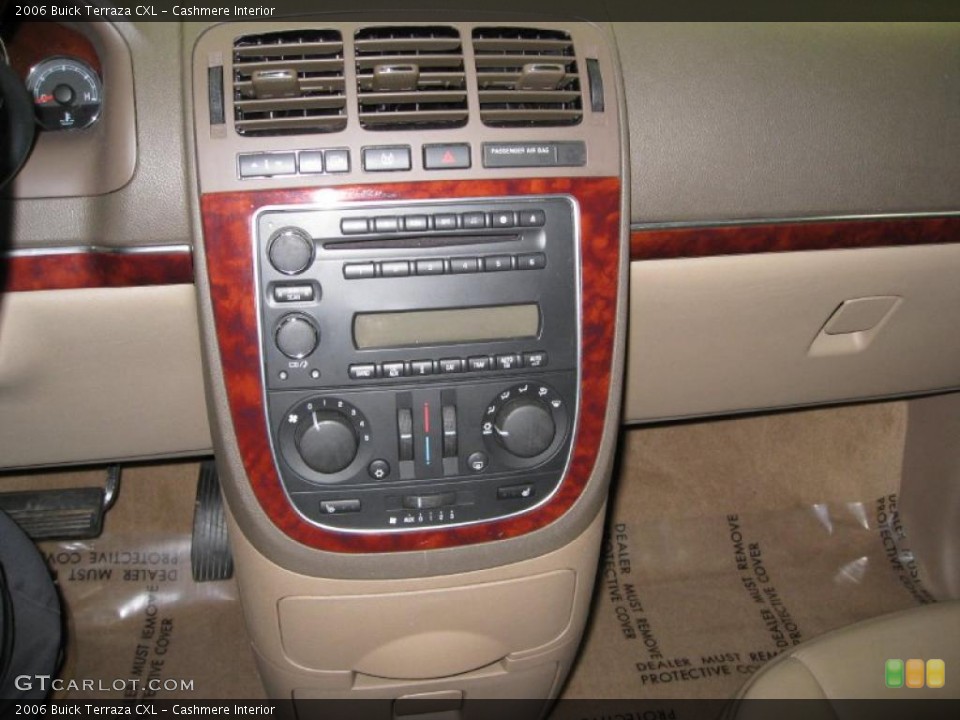 Cashmere Interior Controls for the 2006 Buick Terraza CXL #41387100